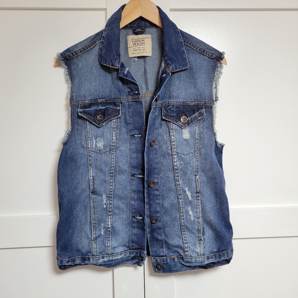 Zara Jackets & Blazers - ZARA Trafaluc Denim Vest - Premium Wash (M)
